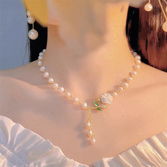 Roses And Pearls Necklace
